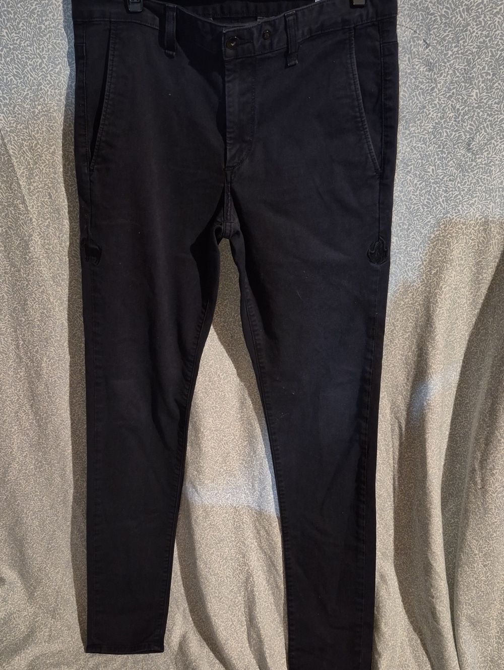 rag & bone Black and White Logo Waistband Detail